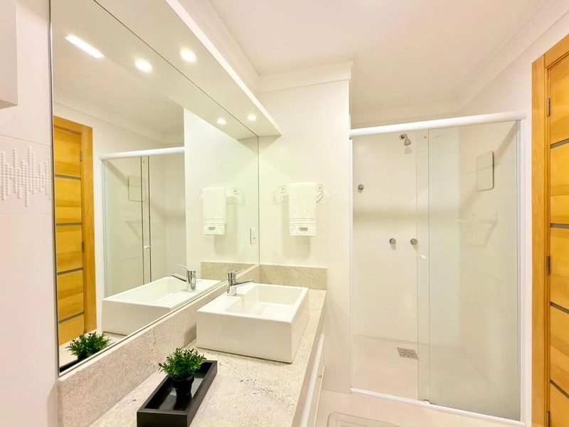 APARTAMENTO NO CENTRO DA CIDADE JUNTO A 2 PRAÇAS E BEM PRÓXIMO AO MAR: 29ª foto da galeria de imagens do imóvel