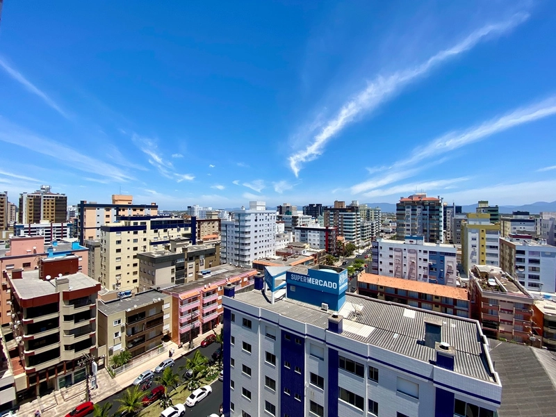 NA ESQUINA DA PRINCIPAL AV DE CAPÃO, 01 QUADRA DO MAR!: 10ª foto da galeria de imagens do imóvel