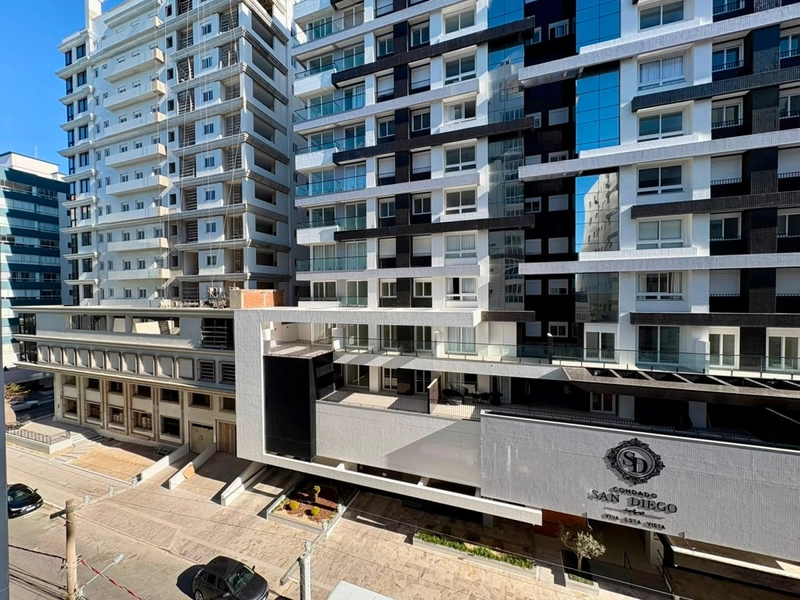 Apartamento Novo a Uma Quadra do Mar – Zona Nova: 2ª foto da galeria de imagens do imóvel