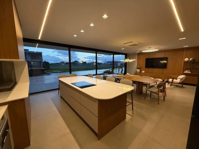 Sobrado com 411m2 a beira lago mobiliado e decorado: 11ª foto da galeria de imagens do imóvel