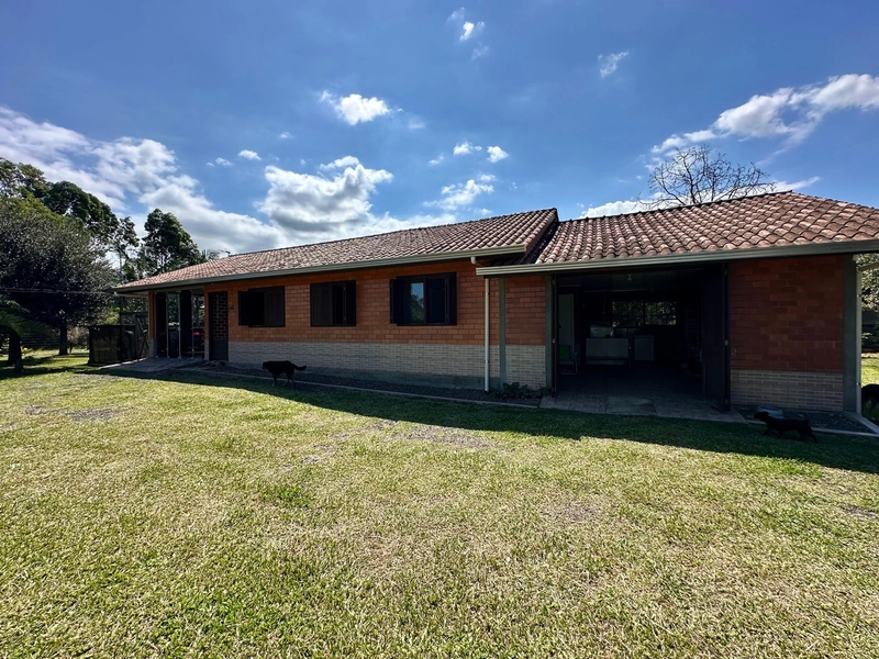SÍTIO À VENDA  CASA DE 124 M²  ESCRITURADA: 4ª foto da galeria de imagens do imóvel