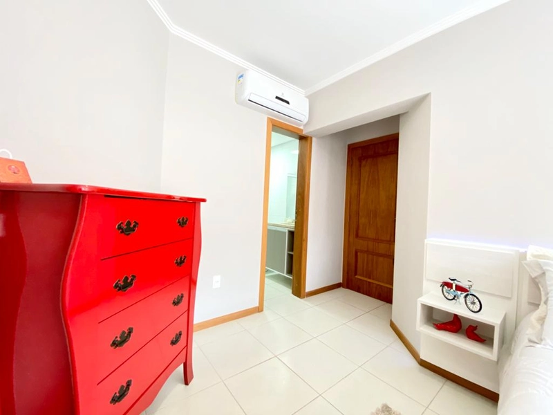 SACADÃO DE FRENTE AMPLO APARTAMENTO: 13ª foto da galeria de imagens do imóvel