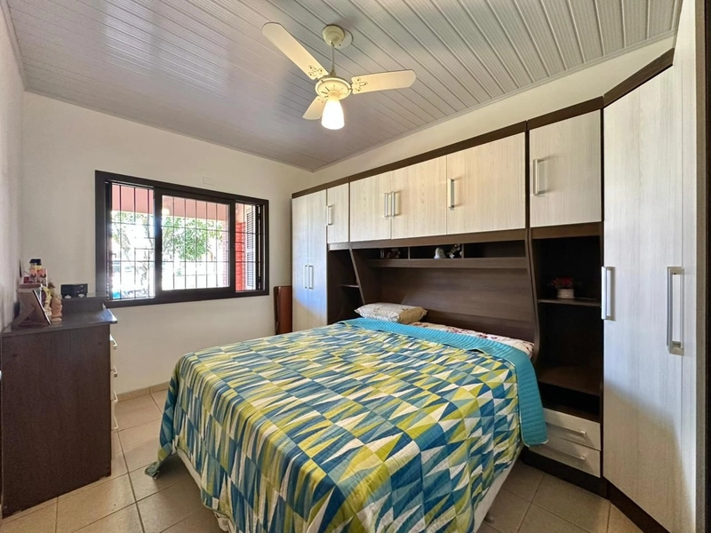 CASA COM 3 TERRENOS APENAS 2 QUADRAS DO MAR: 15ª foto da galeria de imagens do imóvel