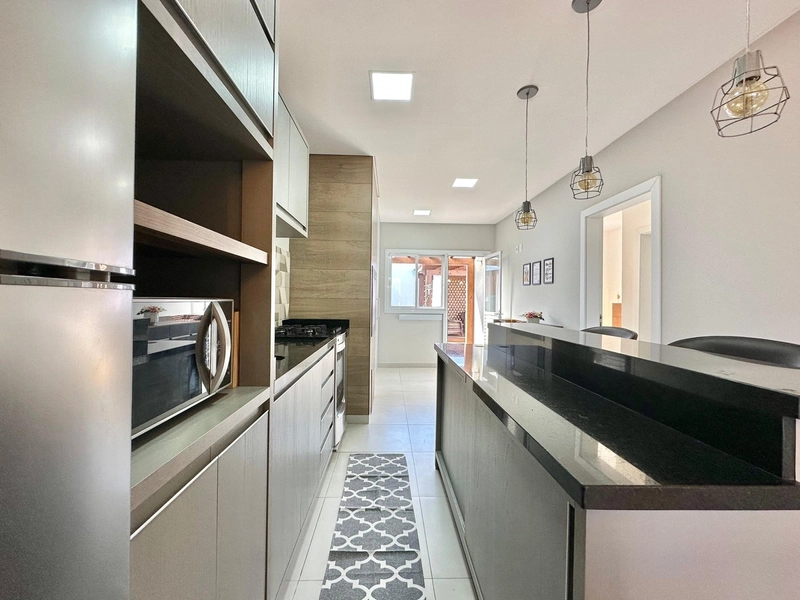 CASA NO CENTRO DE XANGRI-LÁ FINAMENTE MOBILIADA, À VENDA !!!: 9ª foto da galeria de imagens do imóvel