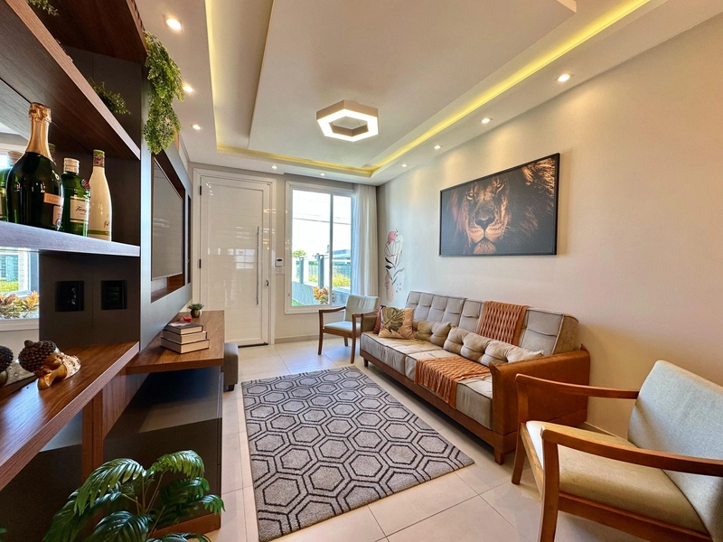 CASA NO CENTRO DE XANGRI-LÁ FINAMENTE MOBILIADA, À VENDA !!!: 6ª foto da galeria de imagens do imóvel