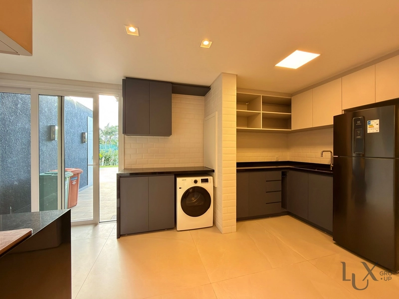 CASA DE LUXO A VENDA EM ATLÂNTIDA!: 32ª foto da galeria de imagens do imóvel