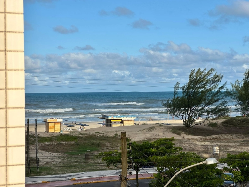 APARTAMENTO JUNTO À BEIRA MAR  PÉ NA AREIA: 5ª foto da galeria de imagens do imóvel