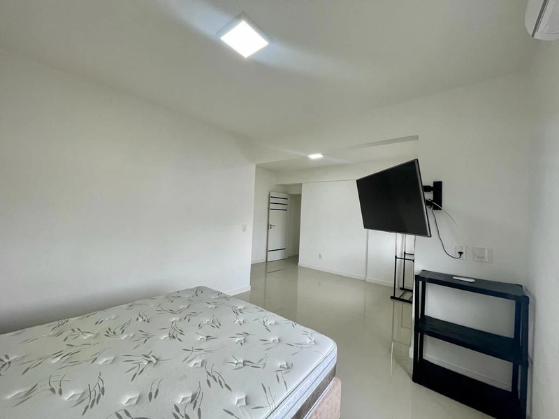 Apartamento Amplo de 3 Dormitórios com 208 m²: 13ª foto da galeria de imagens do imóvel