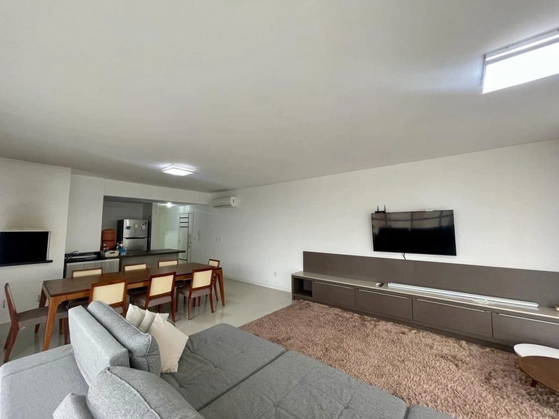 Apartamento Amplo de 3 Dormitórios com 208 m²: 29ª foto da galeria de imagens do imóvel