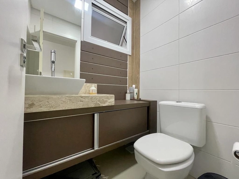 Apartamento Amplo de 3 Dormitórios com 208 m²: 4ª foto da galeria de imagens do imóvel