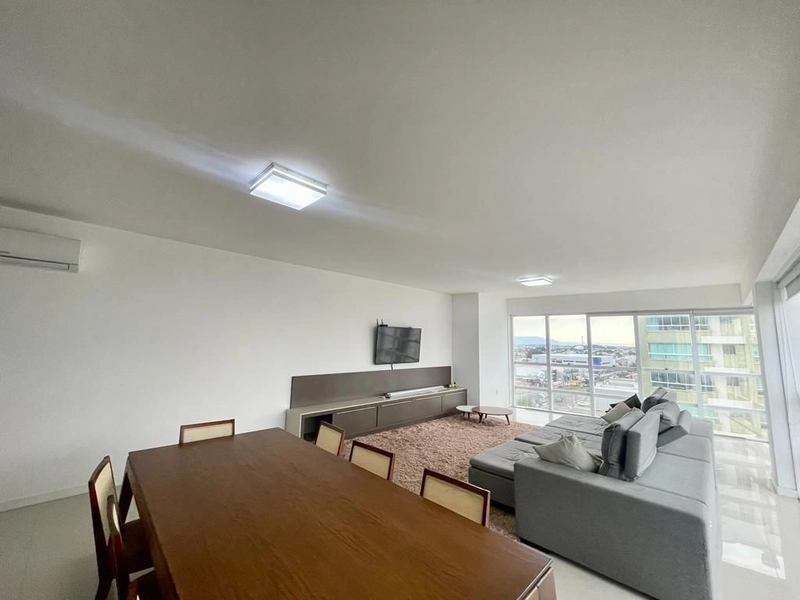 Apartamento Amplo de 3 Dormitórios com 208 m²: 22ª foto da galeria de imagens do imóvel