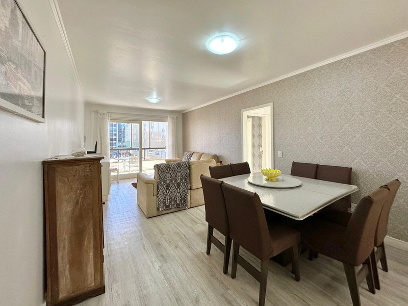 APARTAMENTO COM SACADA DE FRENTE , JUNTO AO MAR NO CORAÇÃO DA CIDADE !: 6ª foto da galeria de imagens do imóvel