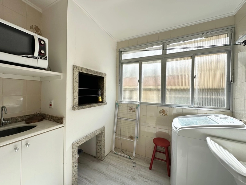 APARTAMENTO COM SACADA DE FRENTE , JUNTO AO MAR NO CORAÇÃO DA CIDADE !: 13ª foto da galeria de imagens do imóvel