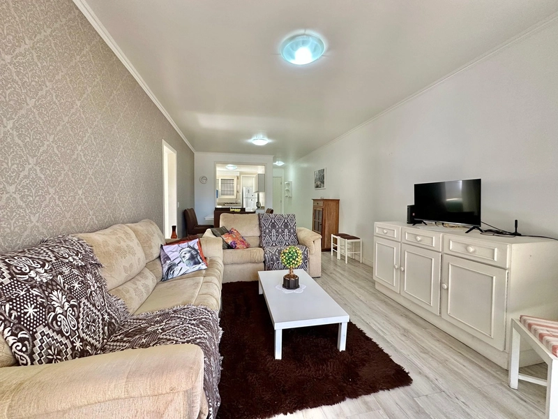 APARTAMENTO COM SACADA DE FRENTE , JUNTO AO MAR NO CORAÇÃO DA CIDADE !: 1ª foto da galeria de imagens do imóvel