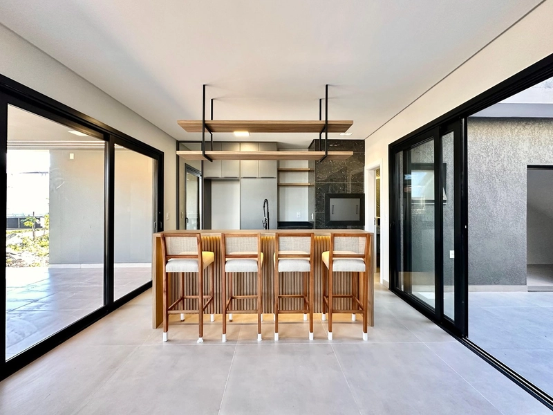 CASA ALTO PADRÃO, COM TERRAÇO E PISCINA. À VENDA!!!: 6ª foto da galeria de imagens do imóvel