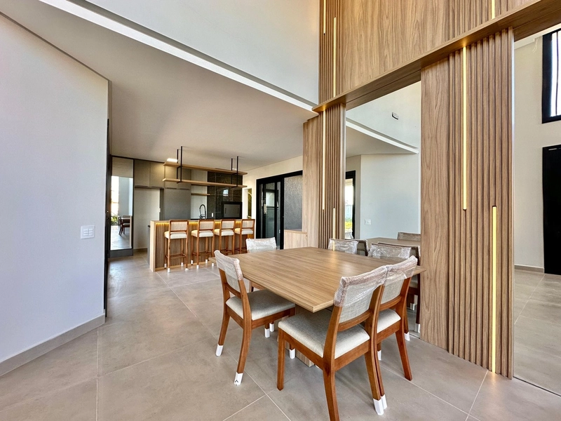 CASA ALTO PADRÃO, COM TERRAÇO E PISCINA. À VENDA!!!: 4ª foto da galeria de imagens do imóvel