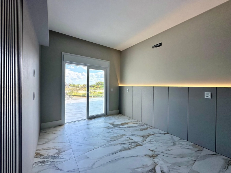SOBRADO NEOCLÁSSICO  À VENDA A BEIRA LAGO  COM VISTA INCRÍVEL E JUNTO: 17ª foto da galeria de imagens do imóvel