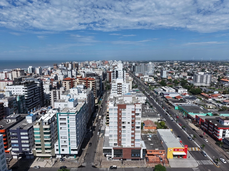 Amplo apartamento, sol da manhã, vista bem liberada: 1ª foto da galeria de imagens do imóvel