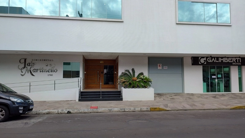 Apartamento 03 dormitórios, suíte, 01 vaga no centro de Capão da Canoa: 2ª foto da galeria de imagens do imóvel