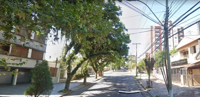 Terreno plano no bairro Tristeza na zona sul de Porto Alegre, RS: 3ª foto da galeria de imagens do imóvel