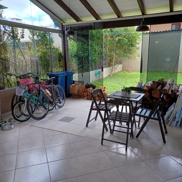 Casa sobrado, 3 dormitórios, suíte, 3 vagas, Guarujá, Porto Alegre: 8ª foto da galeria de imagens do imóvel