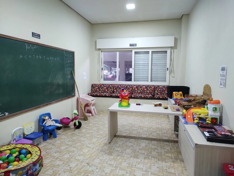 Apartamento 02 dormitórios, sacada, churrasqueira, 01 vaga Menino Deus: 27ª foto da galeria de imagens do imóvel