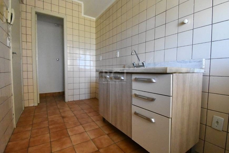 Apartamento 02 dormitórios, sacada, churrasqueira, 01 vaga Menino Deus: 19ª foto da galeria de imagens do imóvel