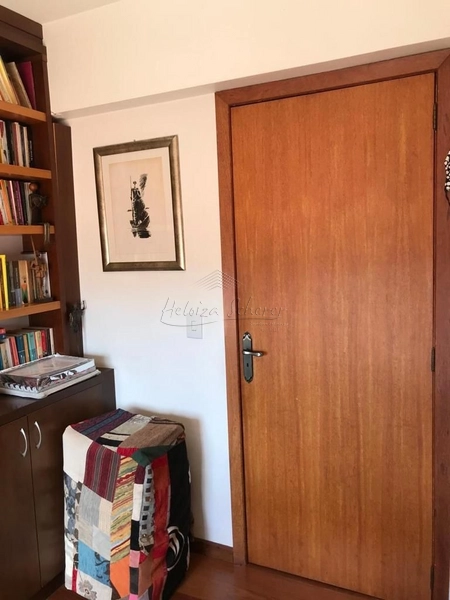 Cobertura na Santana, 2 dormitórios, elevador e vaga. Porto Alegre: 6ª foto da galeria de imagens do imóvel