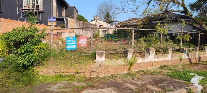 Terreno de esquina com 204m² em Teresópolis, Porto Alegre, RS: 2ª foto da galeria de imagens do imóvel