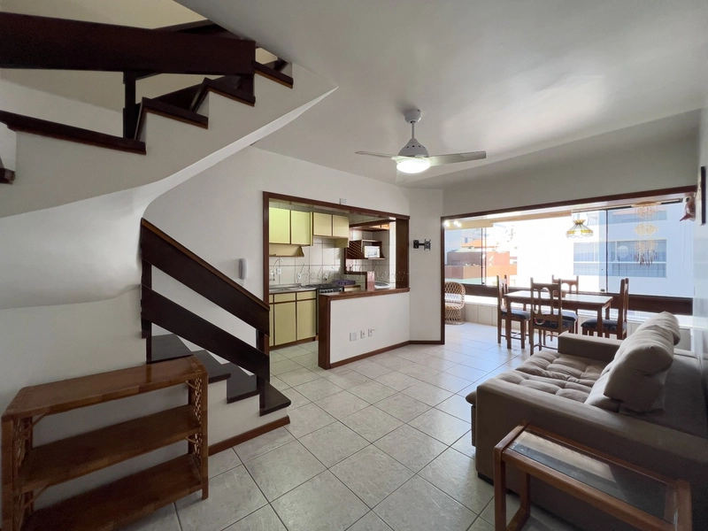 Cobertura duplex, 02 quartos, suite, 01 vaga, Capão da Canoa, RS: 2ª foto da galeria de imagens do imóvel
