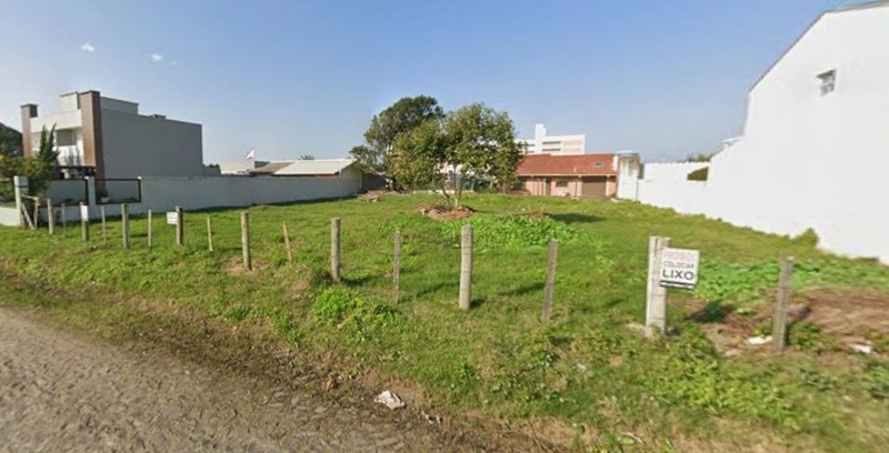 Terrenos à venda próximo ao Hotel Araçá, Capão da Canoa.: 3ª foto da galeria de imagens do imóvel