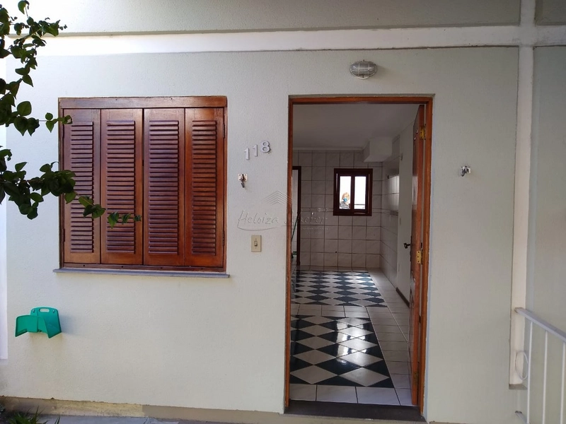 Casa em Condomínio, 03 dormitórios, 01 vaga, Camaquã, Porto Alegre: 3ª foto da galeria de imagens do imóvel