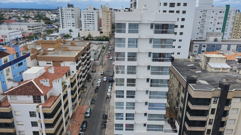 Apartamento 03 dormitórios, 01 suíte, 02 vagas, Centro, Capão da Canoa: 28ª foto da galeria de imagens do imóvel