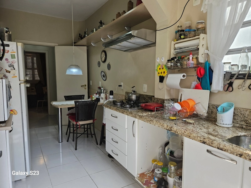 Apartamento 2 dormitórios, 1 vaga, pátio privativo, Porto Alegre, RS: 22ª foto da galeria de imagens do imóvel
