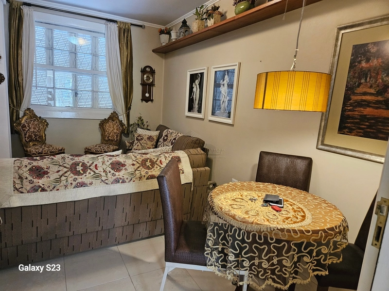 Apartamento 2 dormitórios, 1 vaga, pátio privativo, Porto Alegre, RS: 5ª foto da galeria de imagens do imóvel