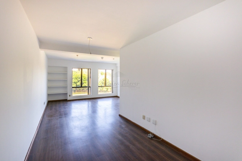 Sala comercial, com garagem em Petrópolis , Porto Alegre, RS: 3ª foto da galeria de imagens do imóvel