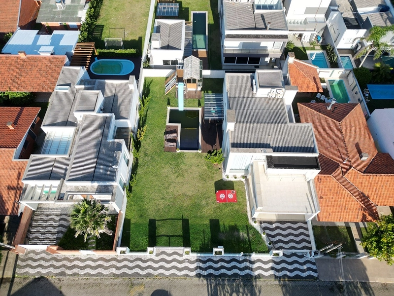 Terreno à venda no Centro de Xangri-Lá: 2ª foto da galeria de imagens do imóvel