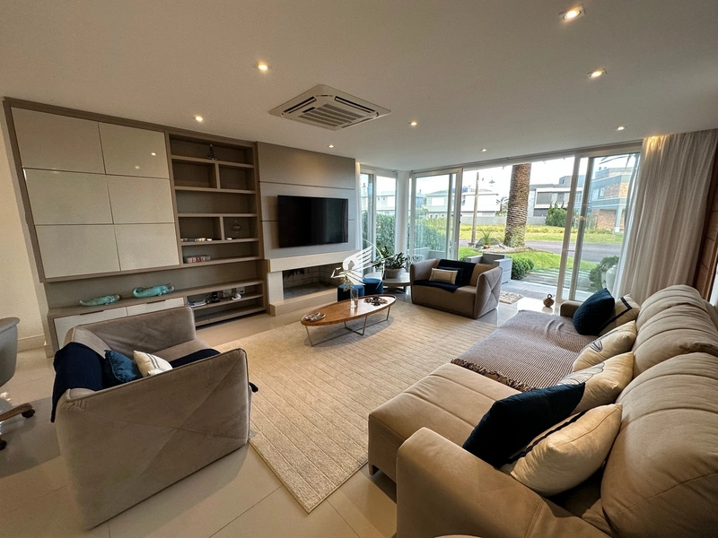 Casa á venda no Condomínio Playa Vista: 7ª foto da galeria de imagens do imóvel