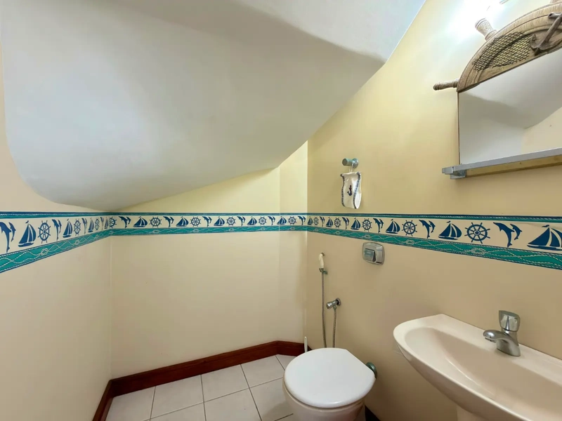 CASA EM RESIDENCIAL À VENDA: 11ª foto da galeria de imagens do imóvel