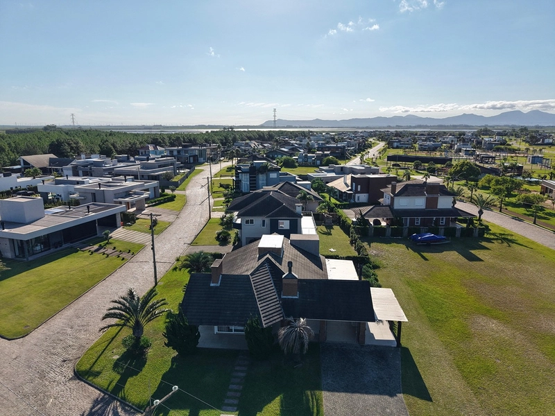 CASA À VENDA, CONDOMÍNIO  LAGOA DO PASSO: 4ª foto da galeria de imagens do imóvel