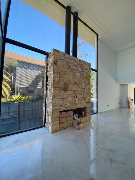 Casa à venda no condomínio Velas da Marina: 2ª foto da galeria de imagens do imóvel