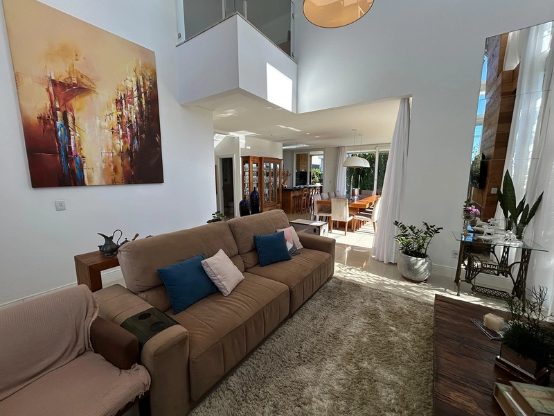 Sobrado à venda no condomínio Quintas do Lago: 3ª foto da galeria de imagens do imóvel