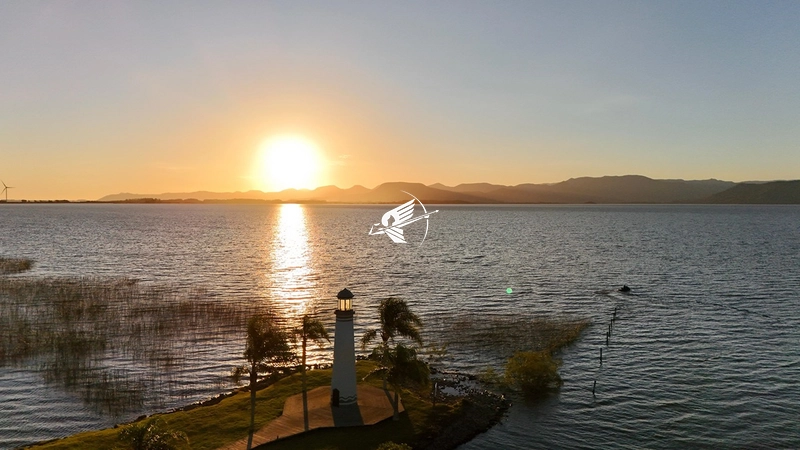 Lote à venda no condomínio Velas da Marina : 1ª foto da galeria de imagens do imóvel