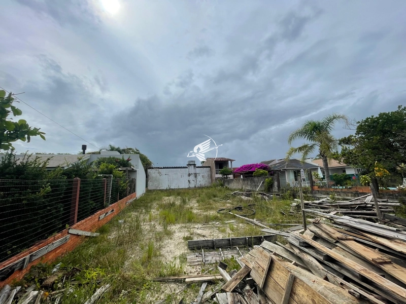 Lote/Terreno à venda no Centro de Xangri-Lá: 1ª foto da galeria de imagens do imóvel