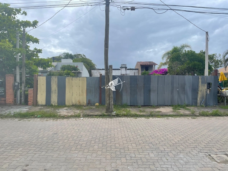 Lote/Terreno à venda no Centro de Xangri-Lá: 3ª foto da galeria de imagens do imóvel
