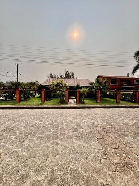 Casa a venda !!: 2ª foto da galeria de imagens do imóvel