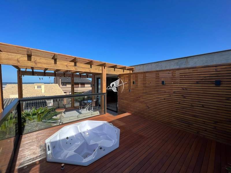 Casa à venda no Centro de Xangri-Lá: 2ª foto da galeria de imagens do imóvel