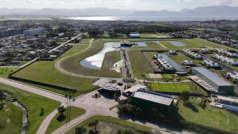 Lote/Terreno beira lago à venda no condomínio Lótus em Atlântida: 15ª foto da galeria de imagens do imóvel