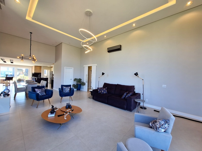 Casa térrea beira lago no condomínio Riviera em Xangri-Lá: 11ª foto da galeria de imagens do imóvel