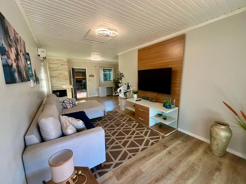 Casa térrea à venda no Arpoador em Xangri-Lá: 2ª foto da galeria de imagens do imóvel